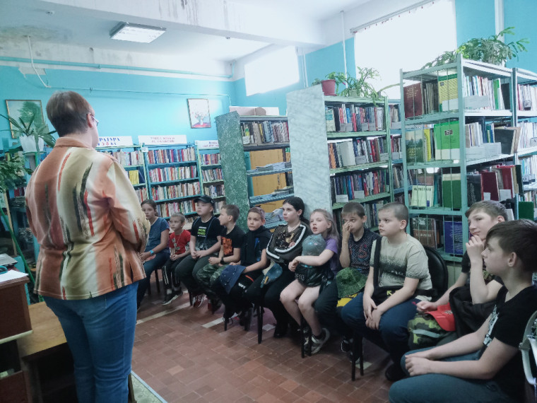 Час Пушкинской поэзии.